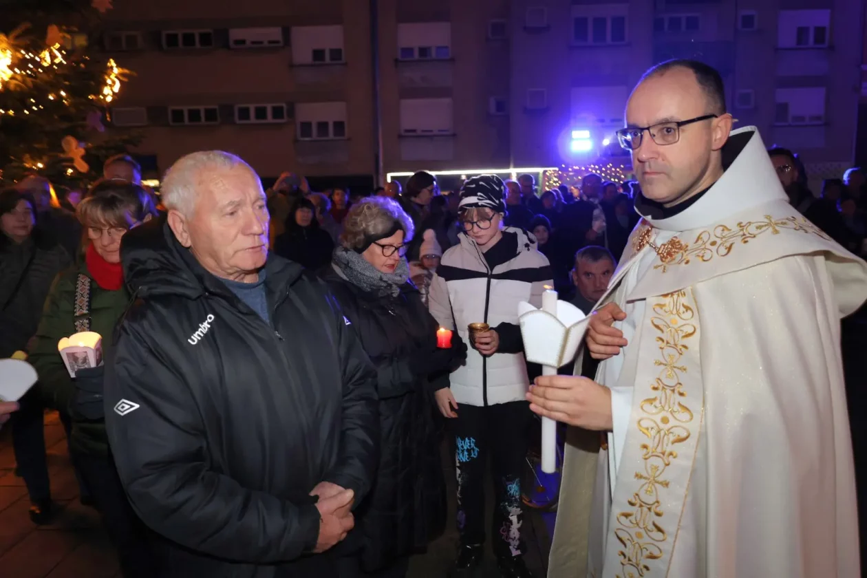 Čakovec Adventska svijeća (14)