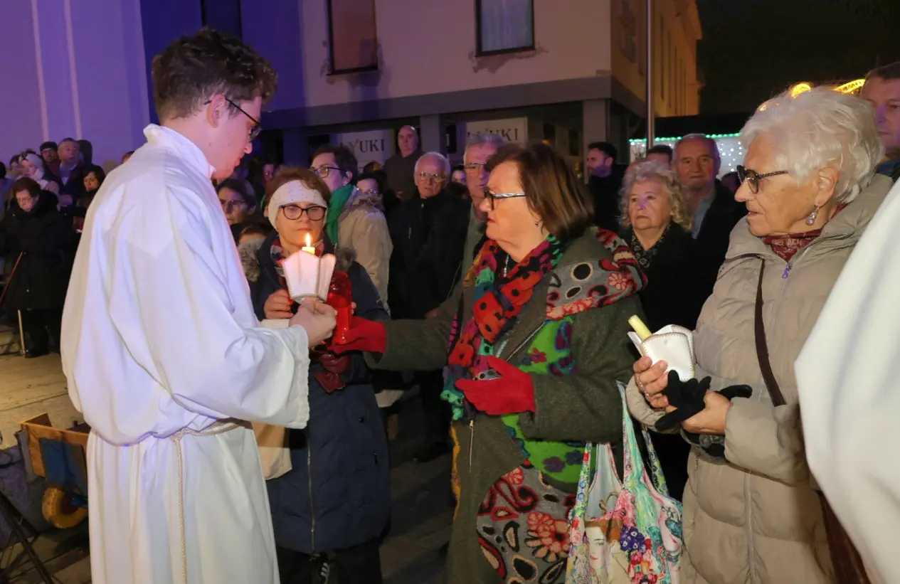 Čakovec Adventska svijeća (17) Čakovec Adventska svijeća (17)