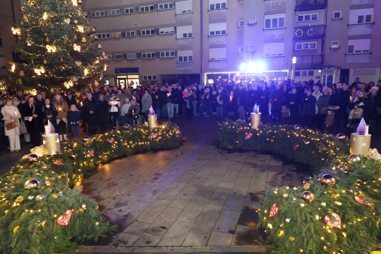 Čakovec Adventska svijeća (2)