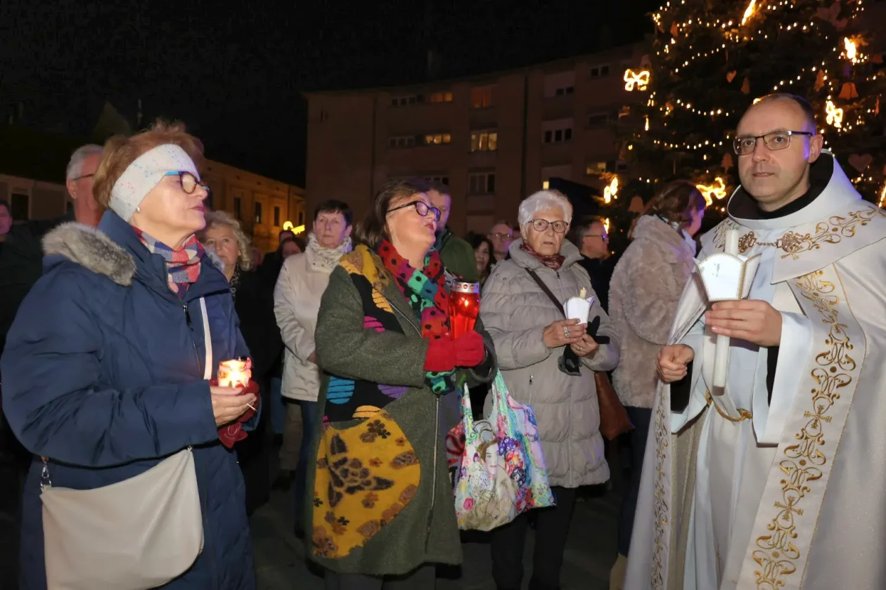 Čakovec Adventska svijeća (21)