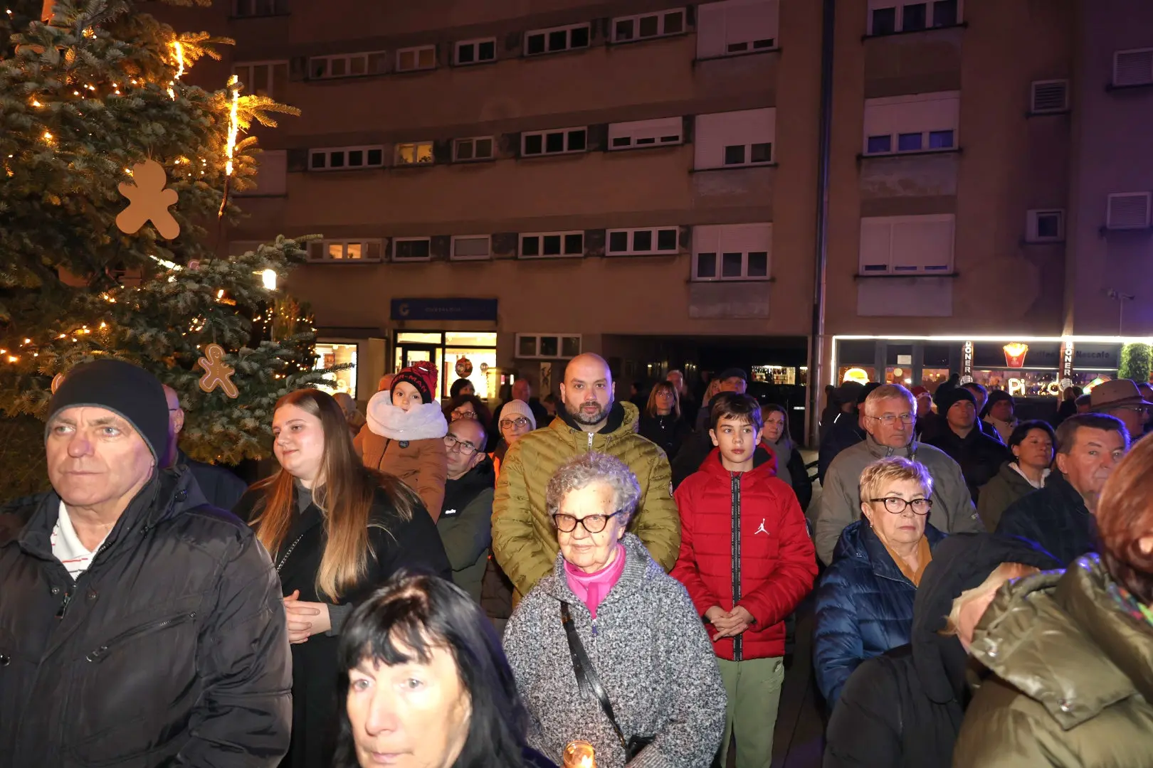 Čakovec Adventska svijeća (28) Čakovec Adventska svijeća (28)