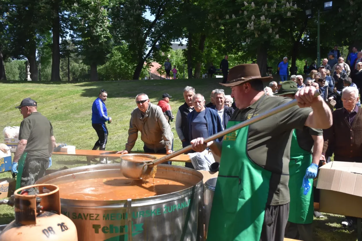 Čakovec, Dani Županije, 10.5.2025. – sajam, gulaš (67)