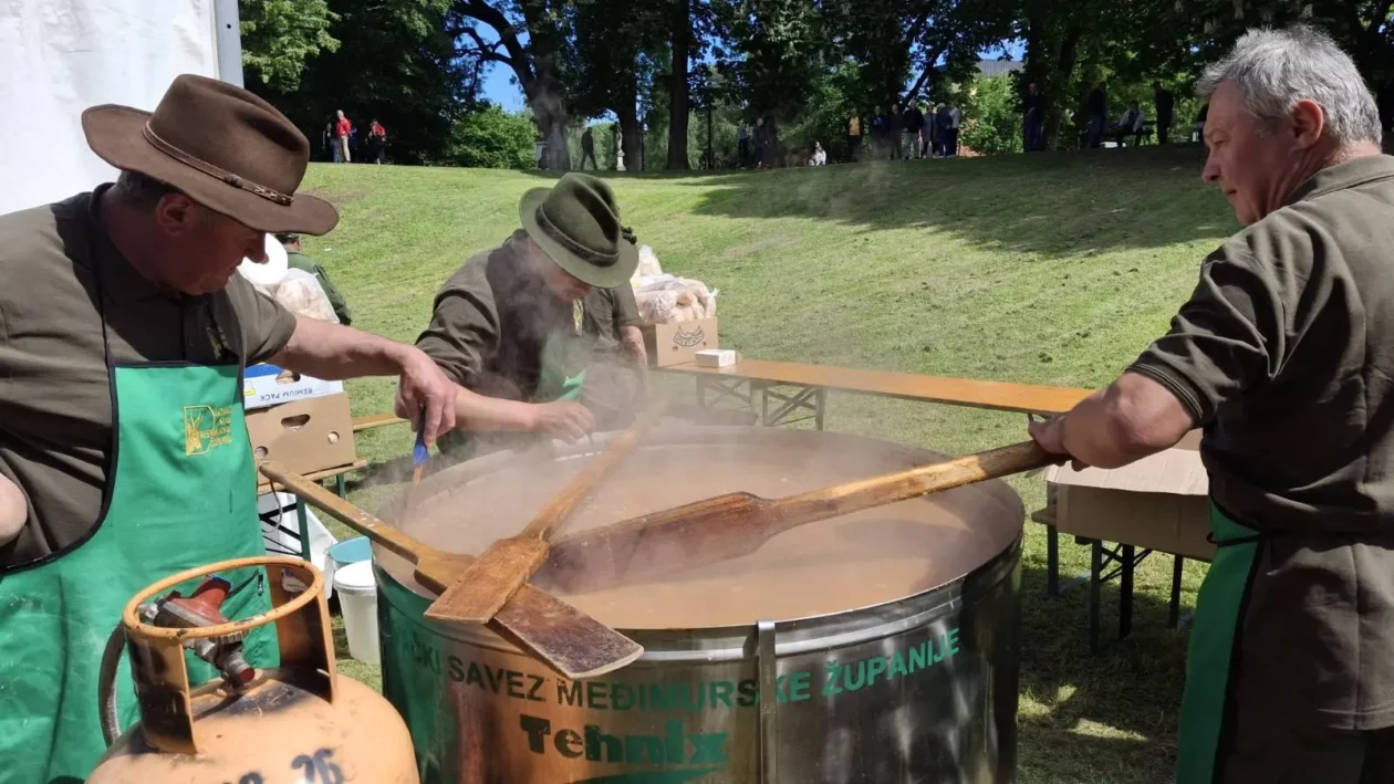 Čakovec, Dani Županije, 10.5.2025. – sajam, gulaš (79)
