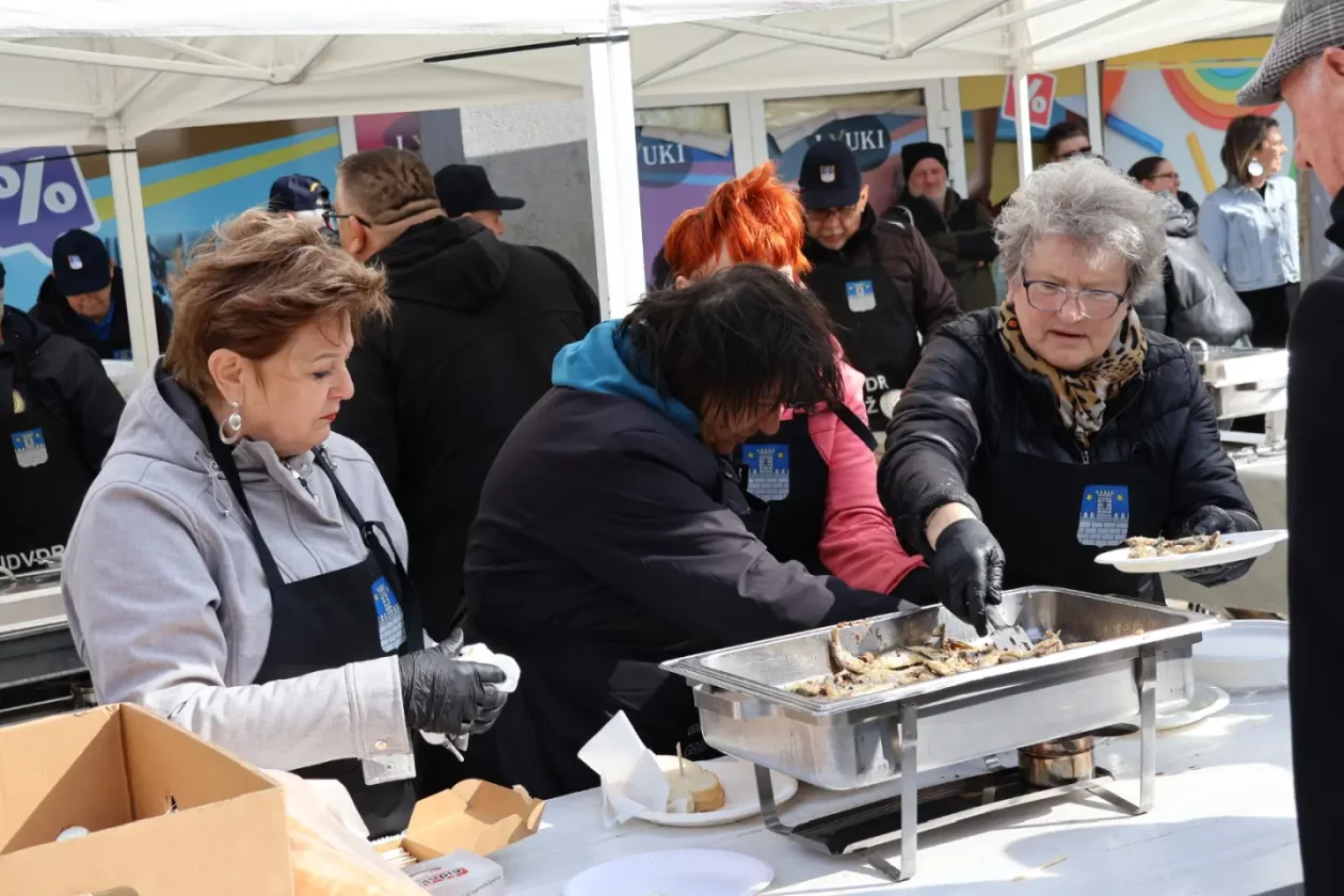 Čakovec, Franjevački trg, ribice Uskrs 3.4.2026 (14) Čakovec, Franjevački trg, ribice Uskrs 3.4.2026 (14)