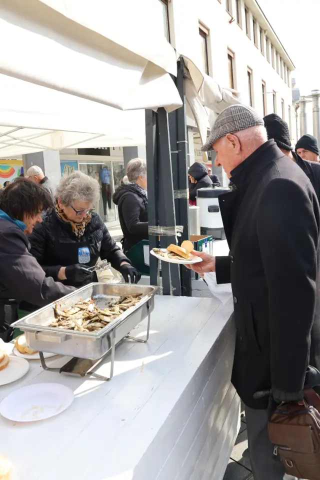 Čakovec, Franjevački trg, ribice Uskrs 3.4.2026 (15) Čakovec, Franjevački trg, ribice Uskrs 3.4.2026 (15)