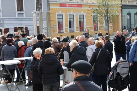 Čakovec, Franjevački trg, ribice Uskrs 3.4.2026 (30) Čakovec, Franjevački trg, ribice Uskrs 3.4.2026 (30)