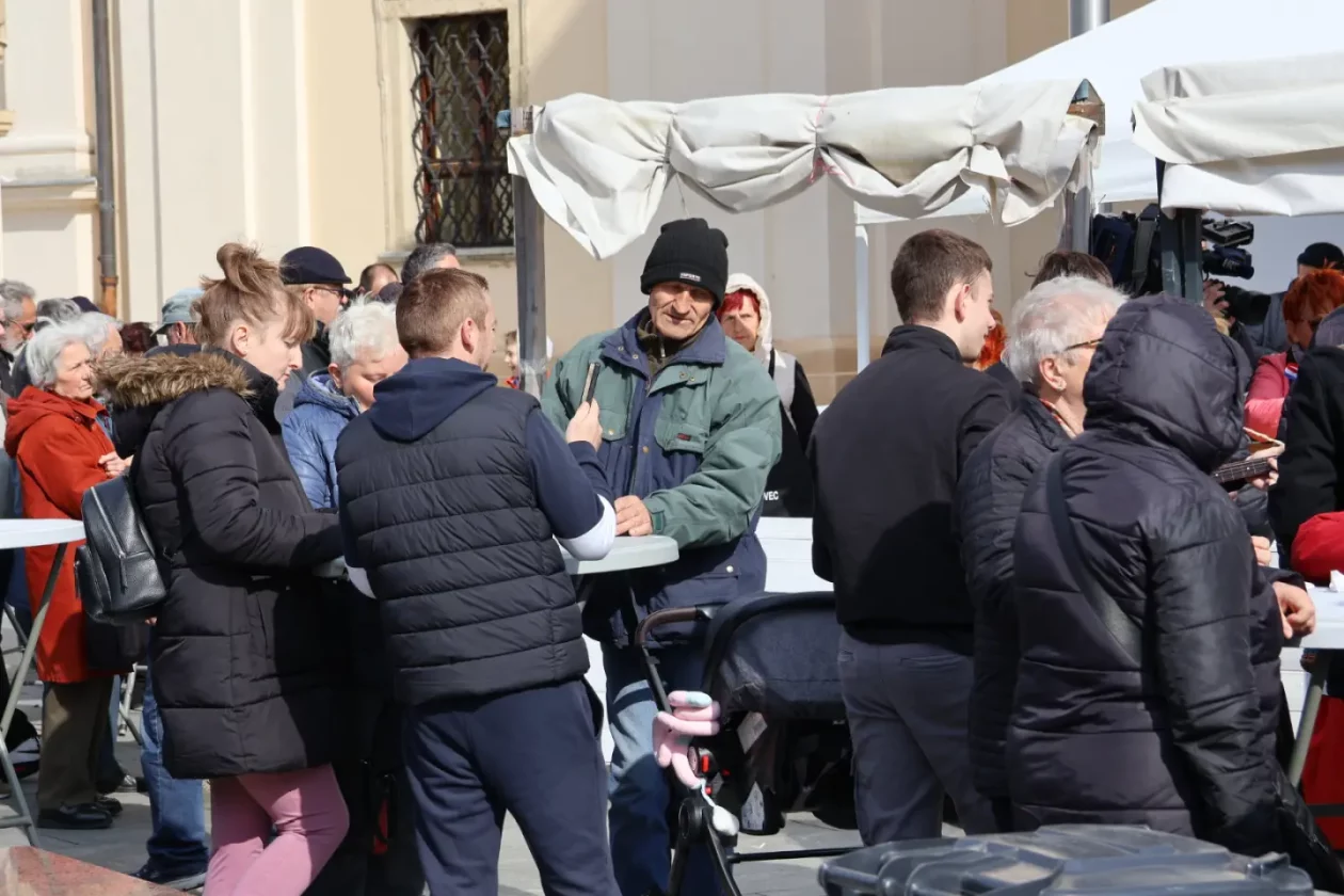 Čakovec, Franjevački trg, ribice Uskrs 3.4.2026 (33)