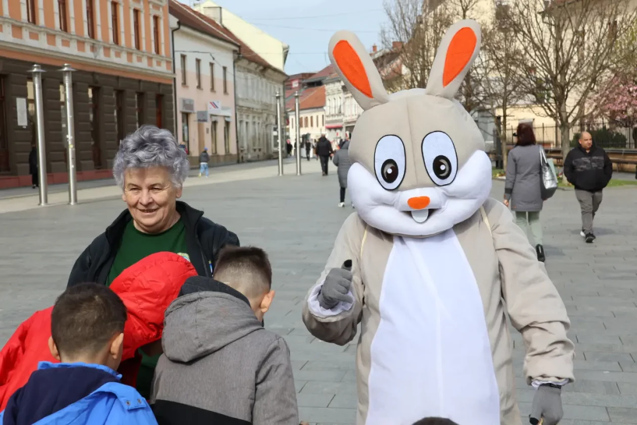 Čakovec, Franjevački trg, ribice Uskrs 3.4.2026 (4) Čakovec, Franjevački trg, ribice Uskrs 3.4.2026 (4)