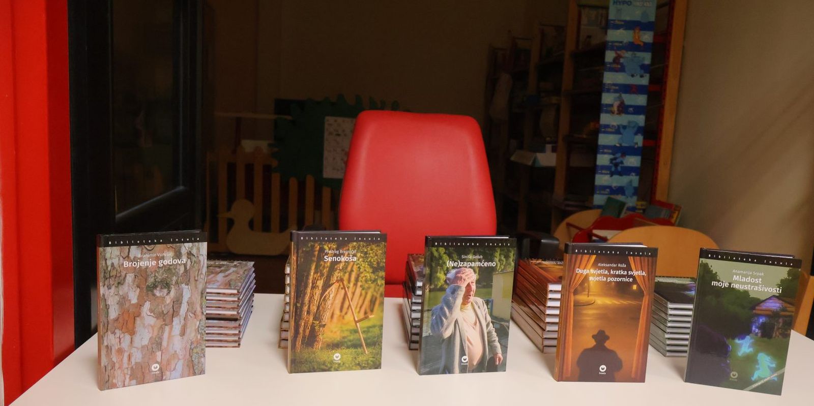 Čakovec slavi domaće autore Predstavljeno novo kolo Biblioteke ‘Insula’ (1)