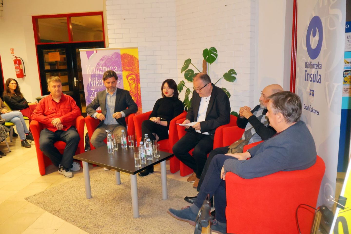 Čakovec slavi domaće autore Predstavljeno novo kolo Biblioteke ‘Insula’ (11)