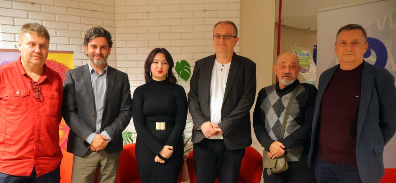 Čakovec slavi domaće autore Predstavljeno novo kolo Biblioteke ‘Insula’ (17)