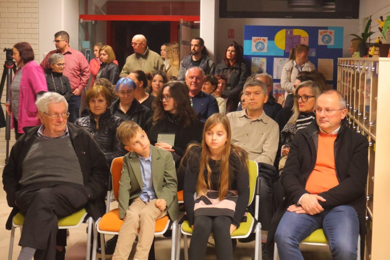 Čakovec slavi domaće autore Predstavljeno novo kolo Biblioteke ‘Insula’ (4)