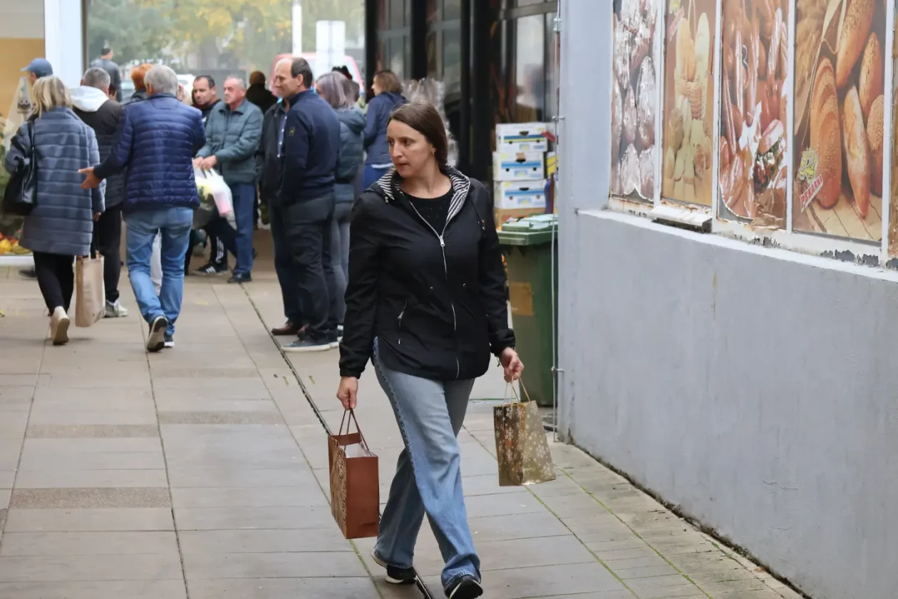 Čakovec, tržnica, 31.10.2025., Svi sveti, aranžmani (49)