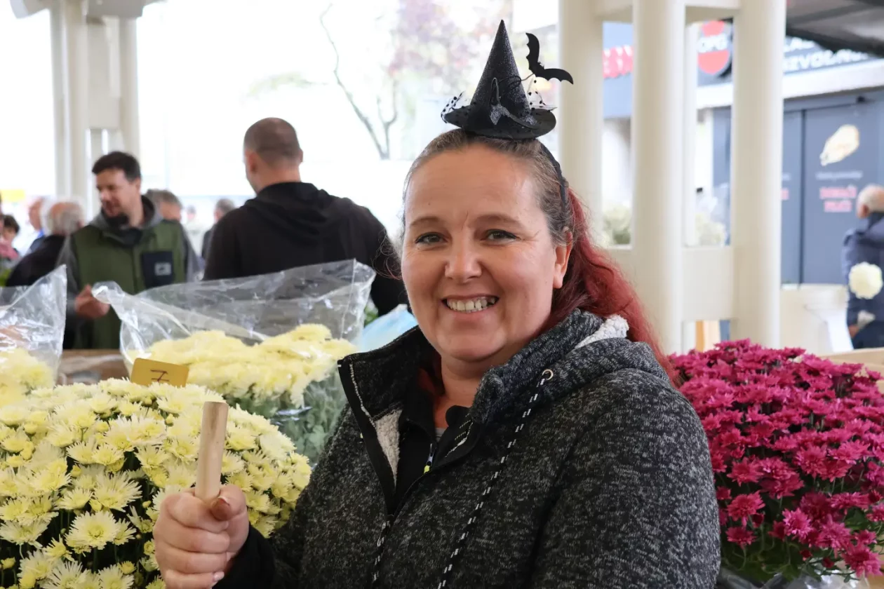 Čakovec, tržnica, 31.10.2025., Svi sveti, aranžmani (57)