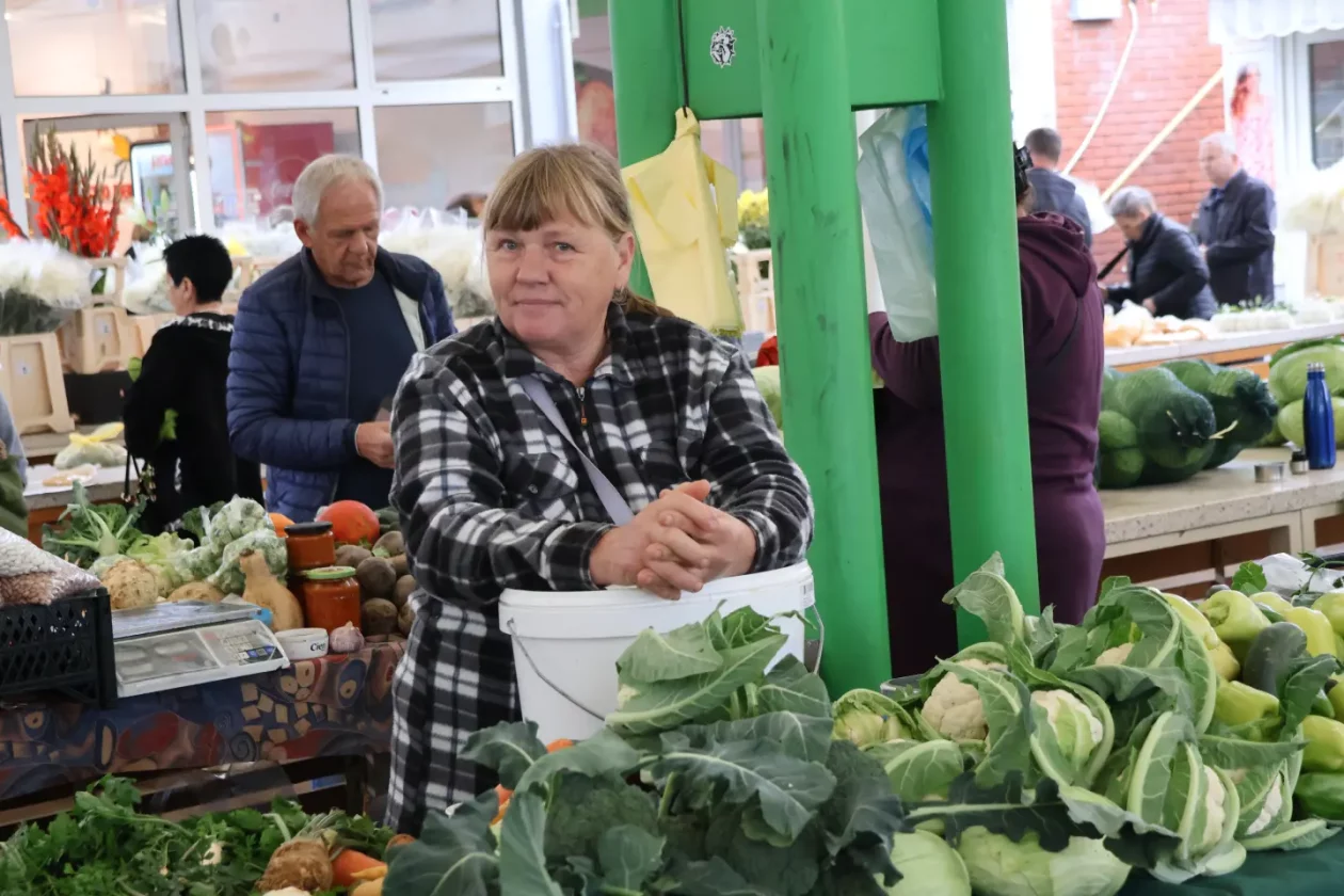 Čakovec, tržnica, 31.10.2025., Svi sveti, aranžmani (60)