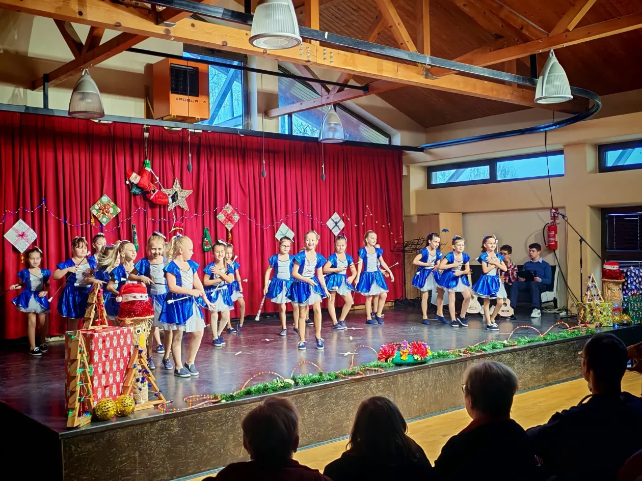 Čakovečke mažoretkinje (1)