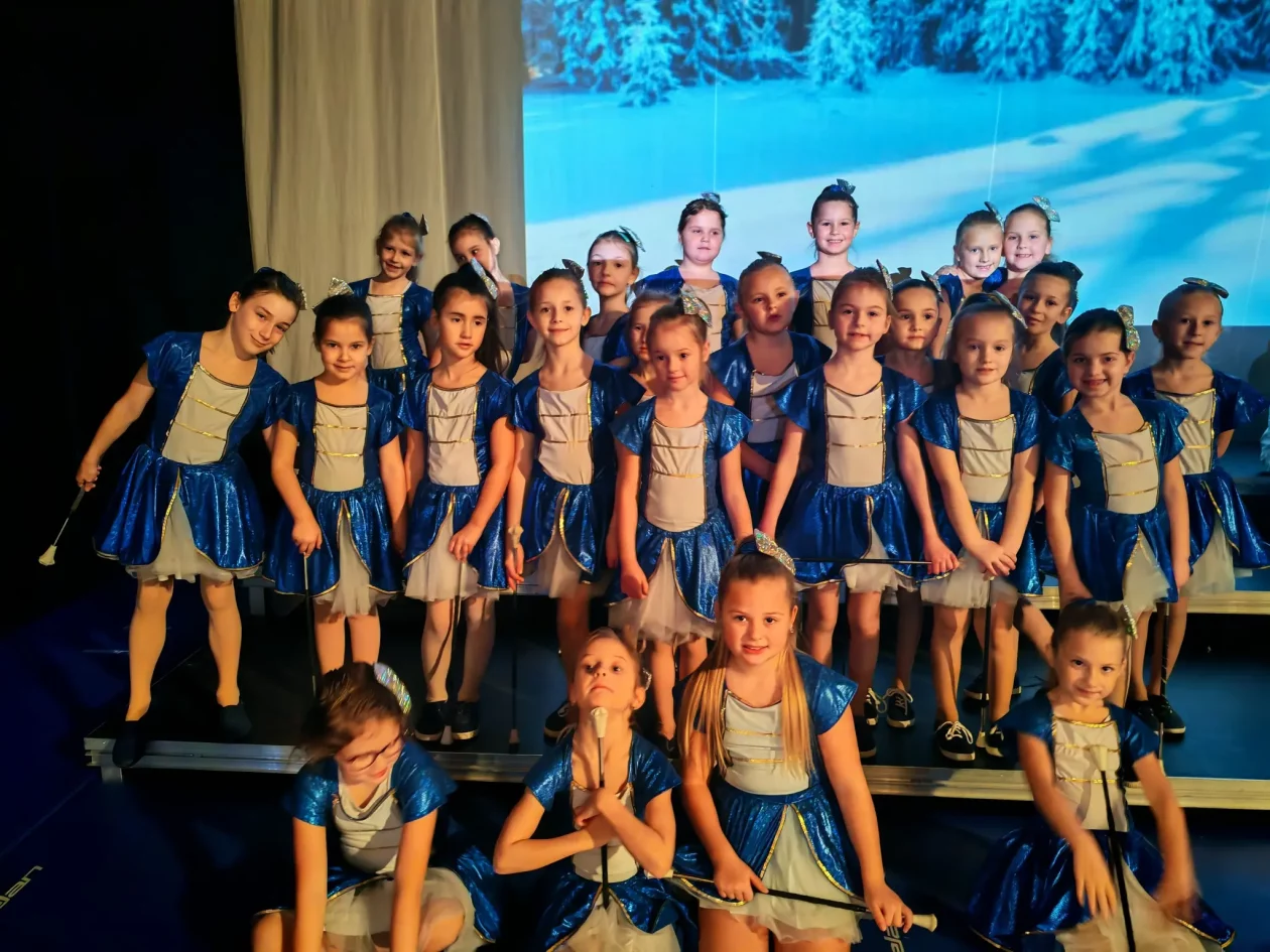 Čakovečke mažoretkinje studeni koncert (5)