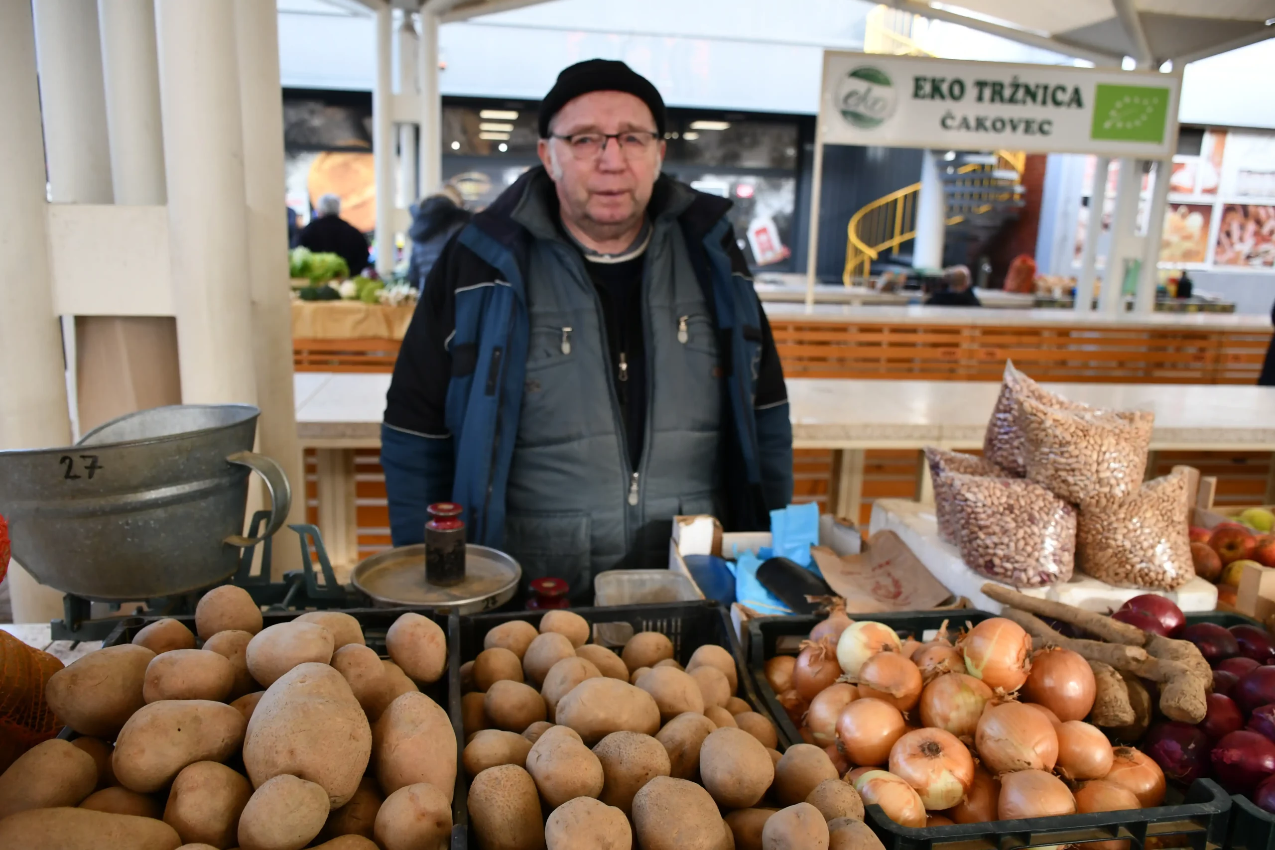 Čakovečki plac (16) Čakovečki plac (16)