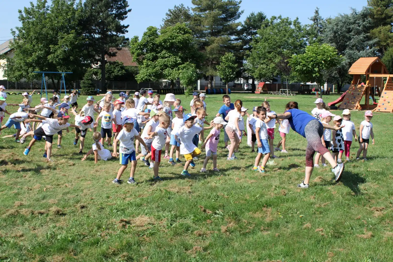 Čakovečki vrtićarci obilježili Olimpijski dan (13) Čakovečki vrtićarci obilježili Olimpijski dan (13)