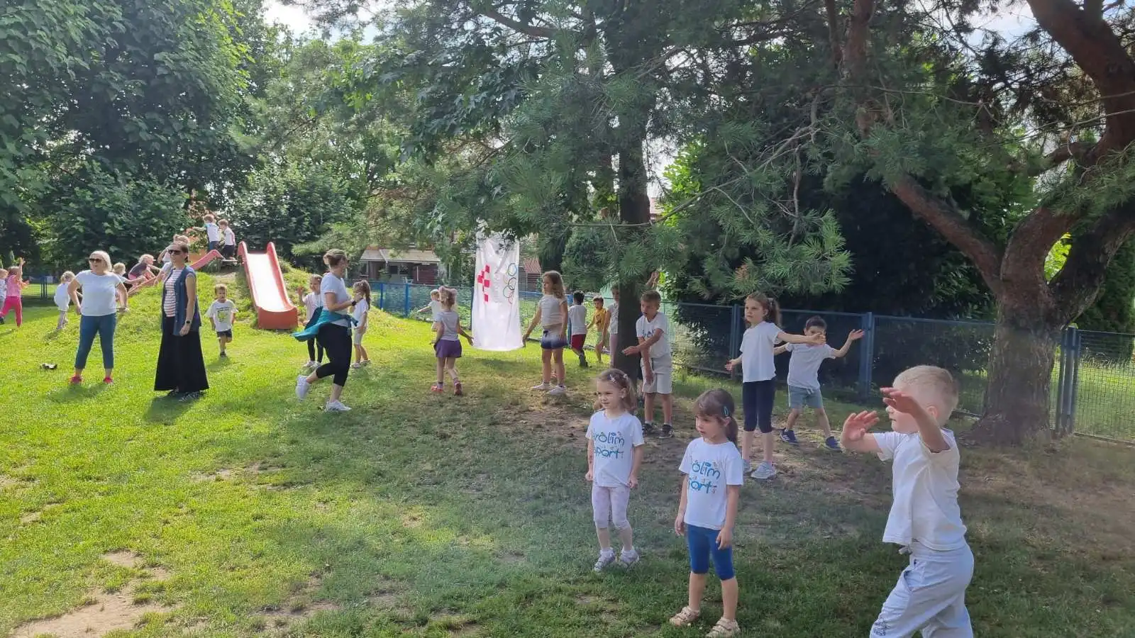 Čakovečki vrtićarci obilježili Olimpijski dan (17) Čakovečki vrtićarci obilježili Olimpijski dan (17)