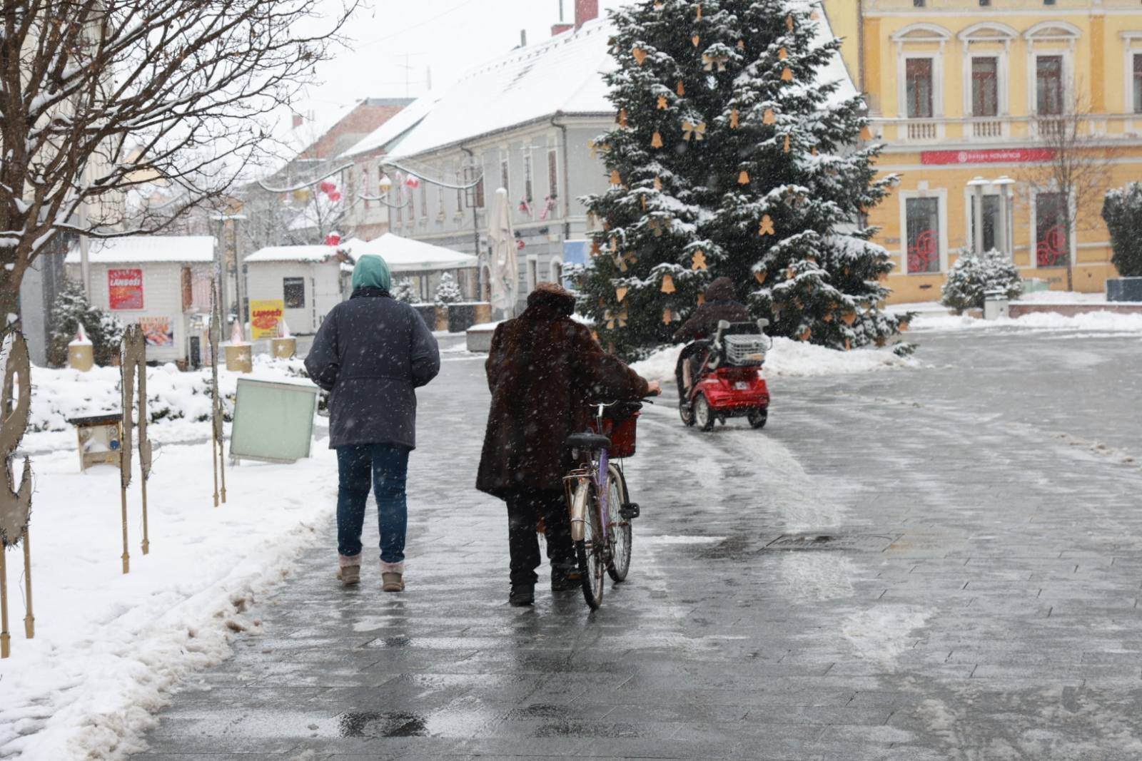 Centar grada Čakovec zima zimski uvjeti (1) Centar grada Čakovec zima zimski uvjeti (1)