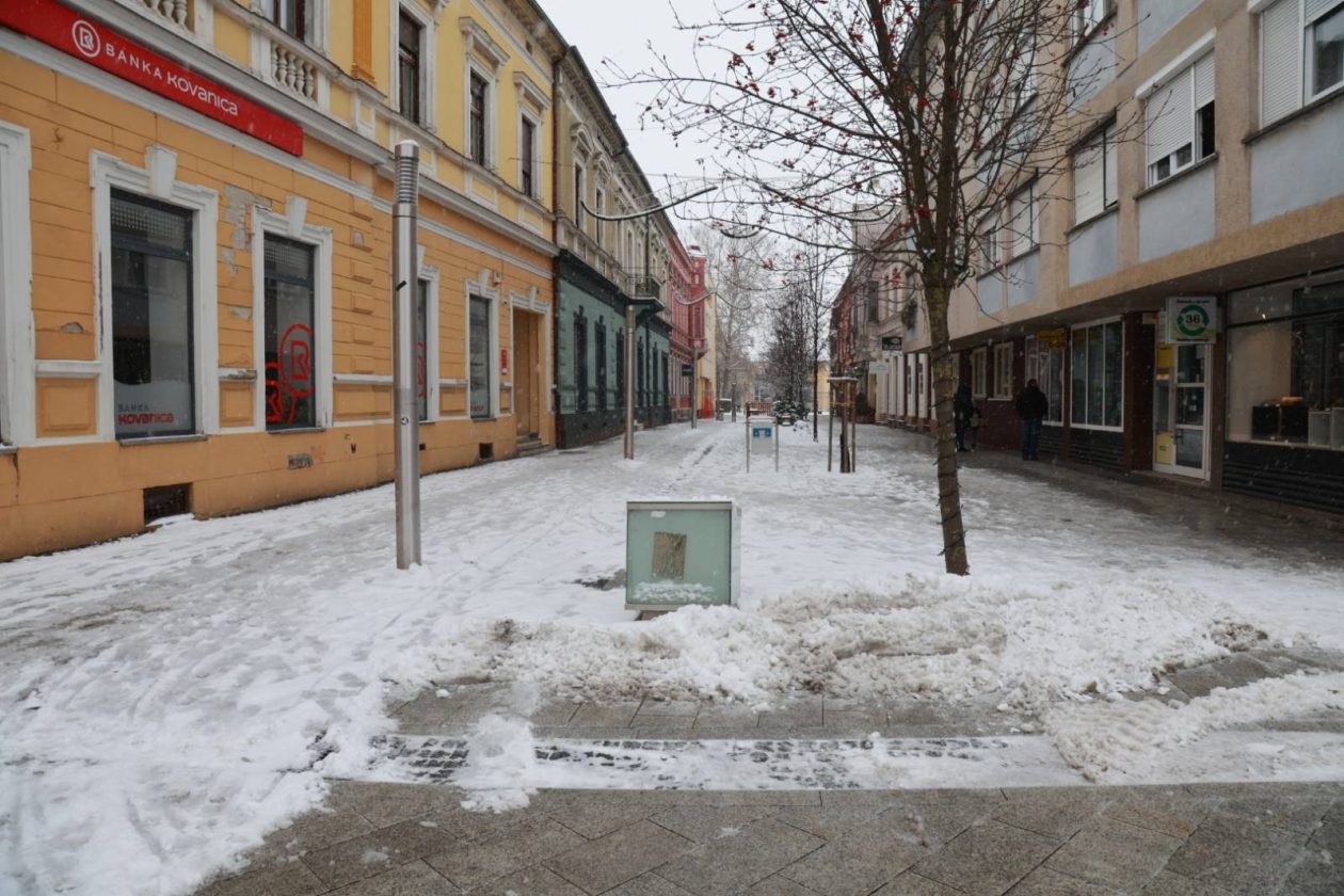 Centar grada Čakovec zima zimski uvjeti (6) Centar grada Čakovec zima zimski uvjeti (6)