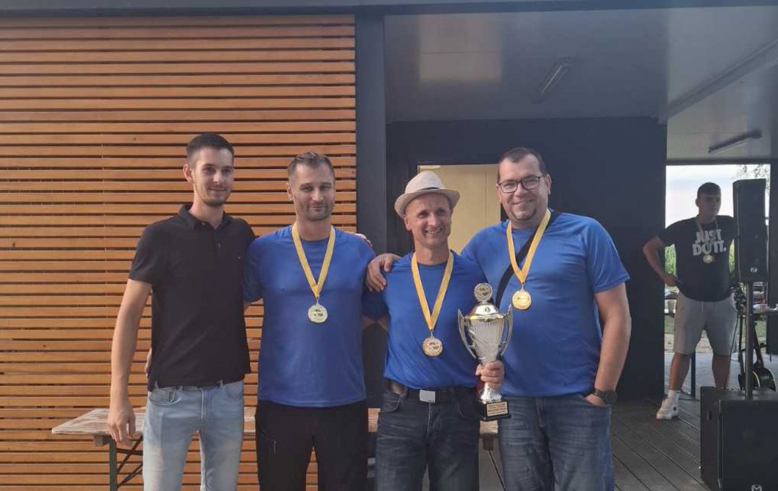 Članovi NK Čukovec 77 slavili na natjecanju u ribolovu na plovak 2025 (24) Članovi NK Čukovec 77 slavili na natjecanju u ribolovu na plovak 2025 (24)