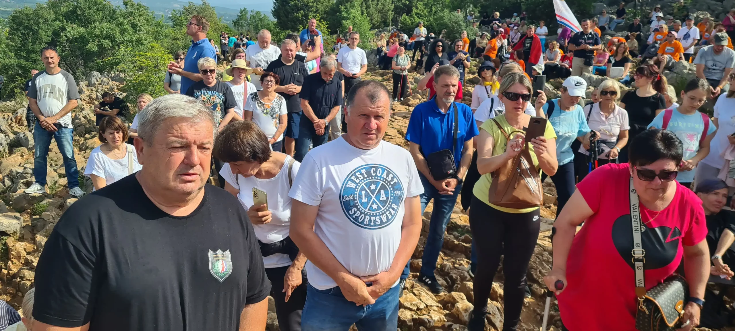 Članovi Udruge ‘HVIDR-a Jug Čakovec’ posjetili Međugorje 2024 (14) Članovi Udruge ‘HVIDR-a Jug Čakovec’ posjetili Međugorje 2024 (14)