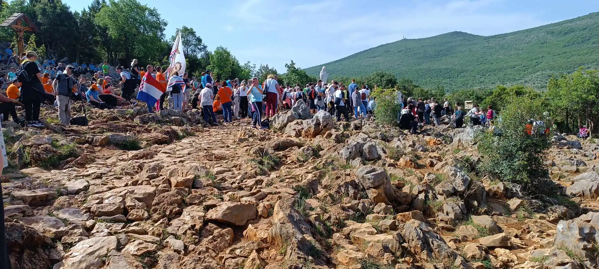 Članovi Udruge ‘HVIDR-a Jug Čakovec’ posjetili Međugorje 2024 (4) Članovi Udruge ‘HVIDR-a Jug Čakovec’ posjetili Međugorje 2024 (4)