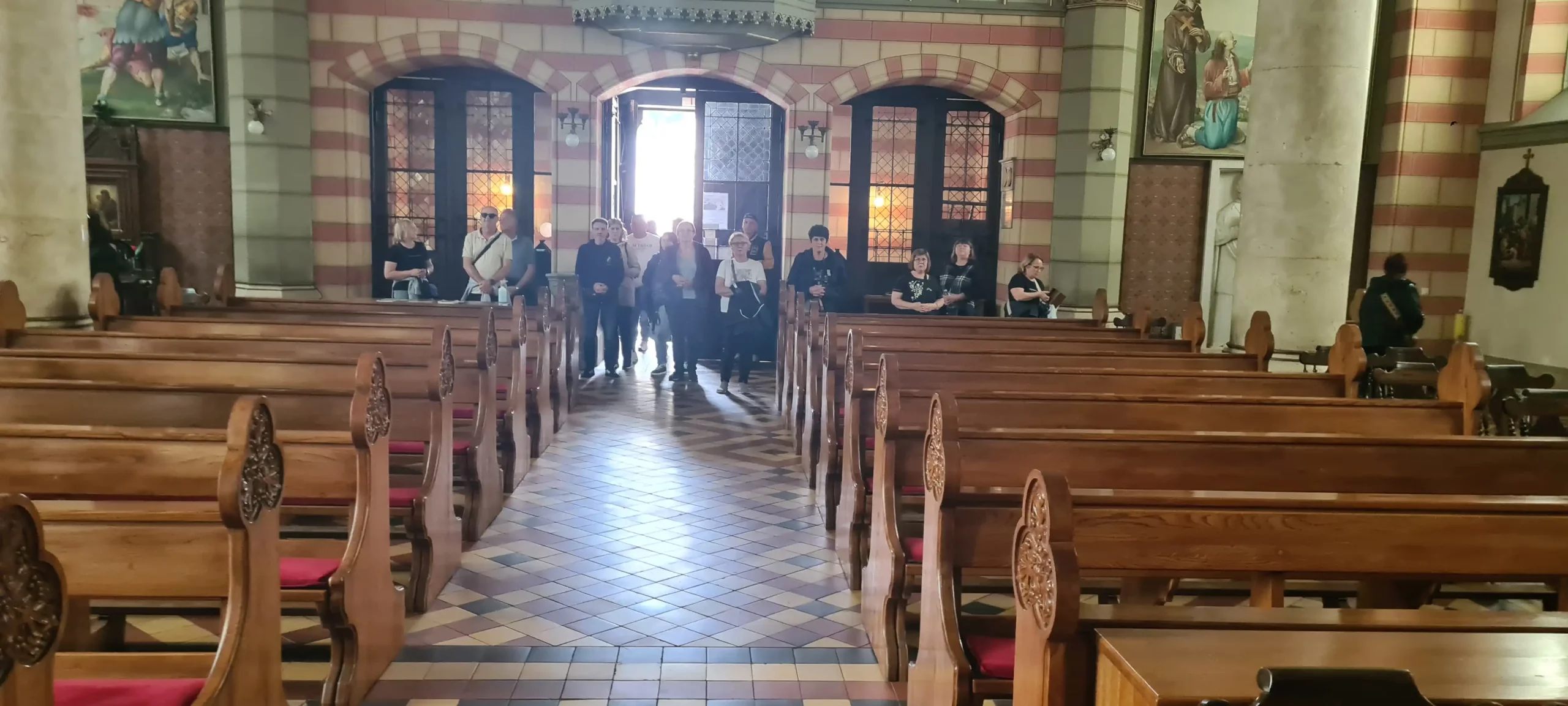 Članovi Udruge ‘HVIDR-a Jug Čakovec’ posjetili Međugorje 2024 (5) Članovi Udruge ‘HVIDR-a Jug Čakovec’ posjetili Međugorje 2024 (5)