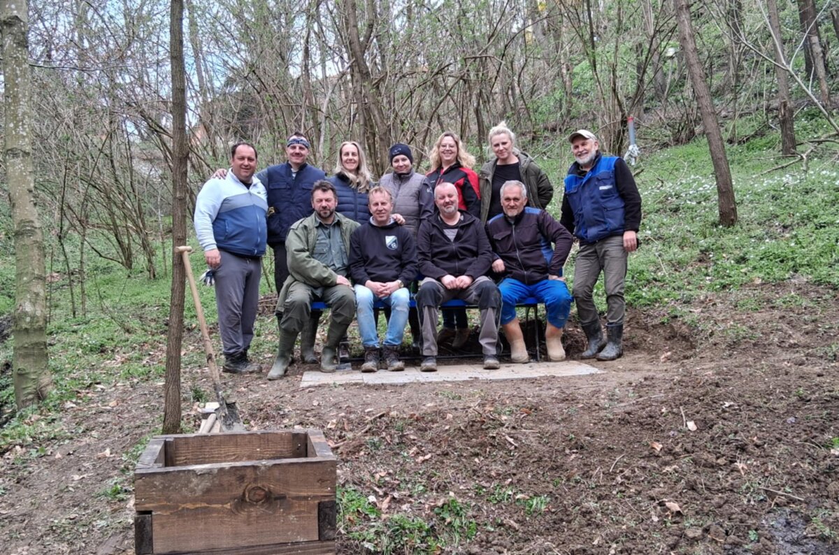 Članovi Udruge Okus očistili izvor vode Postavljen simbolični bunar (1)