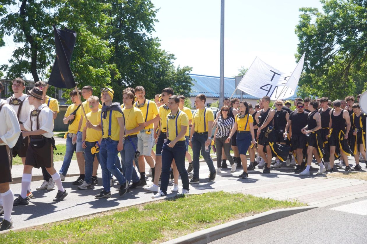 Coolijada mimohod maturanti 2026 (124)