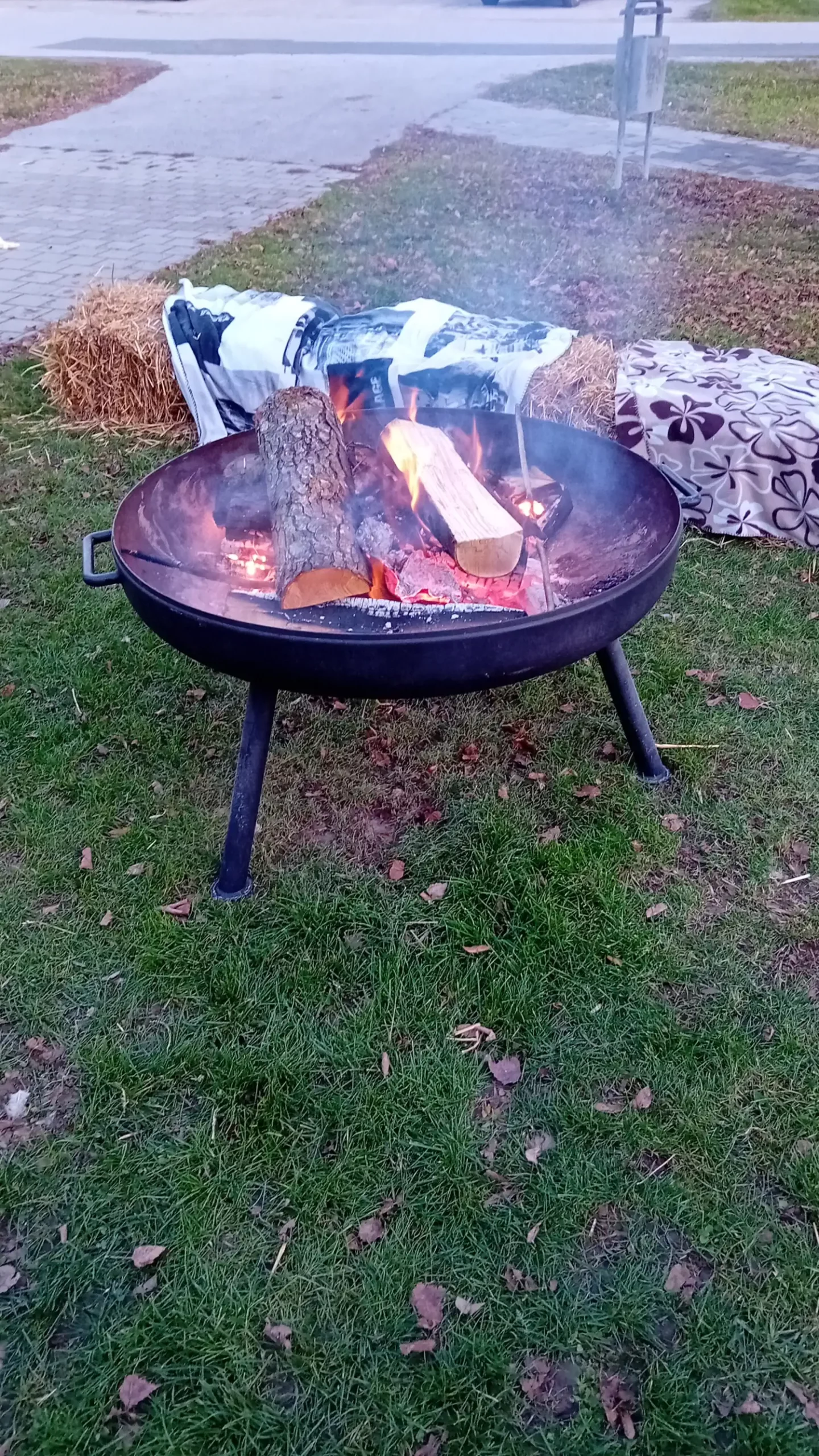 Črečan u mirisu kobasica i predblagdanskog duha Nikolinje uz Radovana i Peju (3) Črečan u mirisu kobasica i predblagdanskog duha Nikolinje uz Radovana i Peju (3)