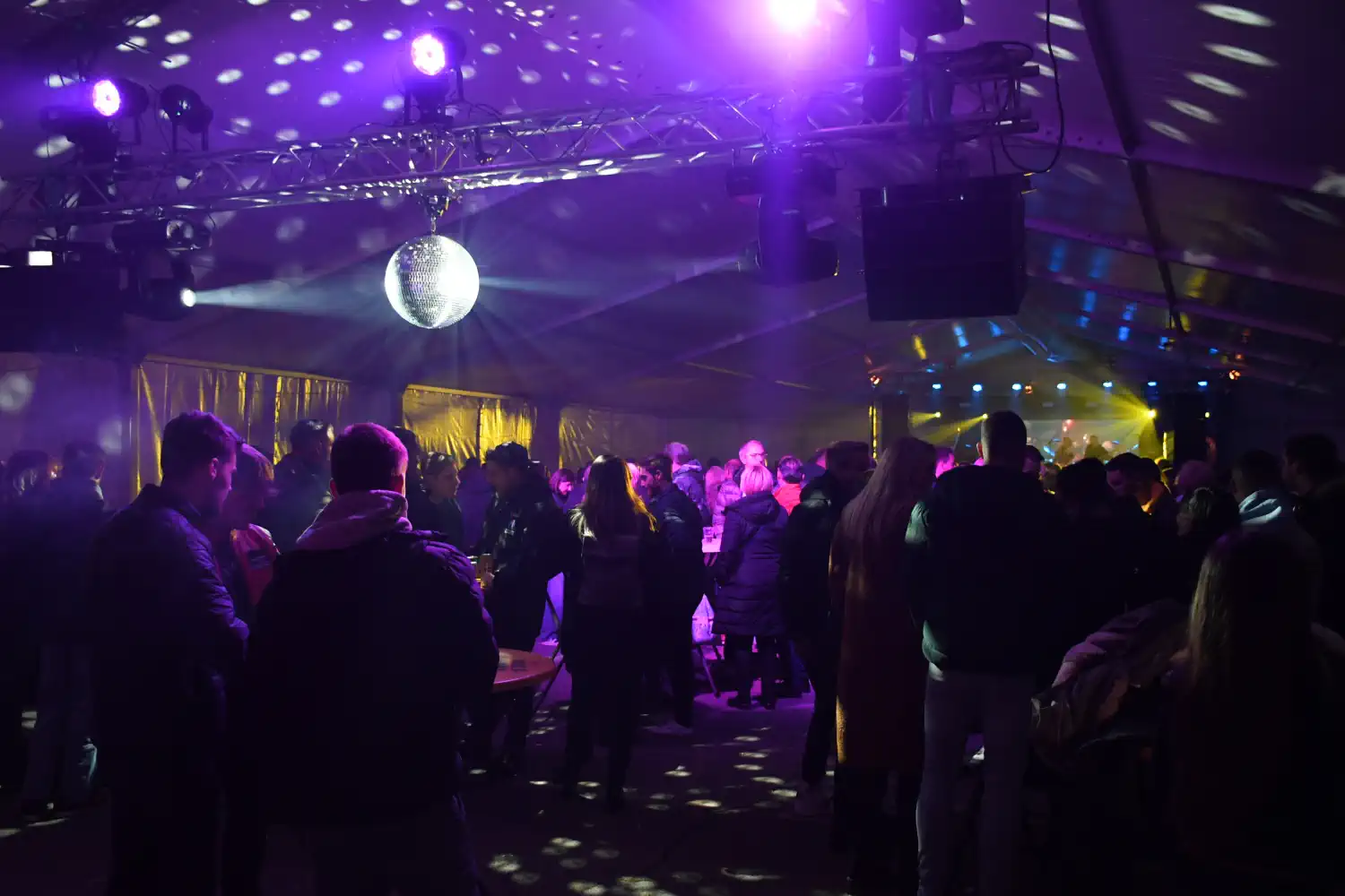 Crvena jabuka – Sveti Martin na Muri 13. Kramuslauf 2024 (3) Crvena jabuka – Sveti Martin na Muri 13. Kramuslauf 2024 (3)