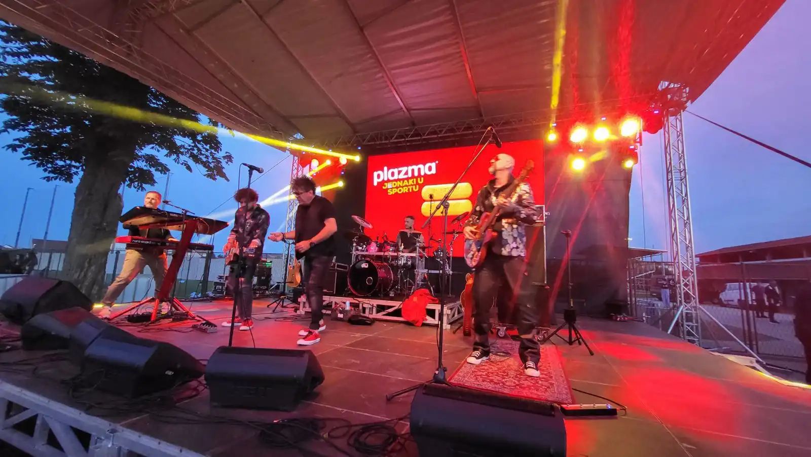 Crvena jabuka u Prelogu – vatromet (17) Crvena jabuka u Prelogu – vatromet (17)