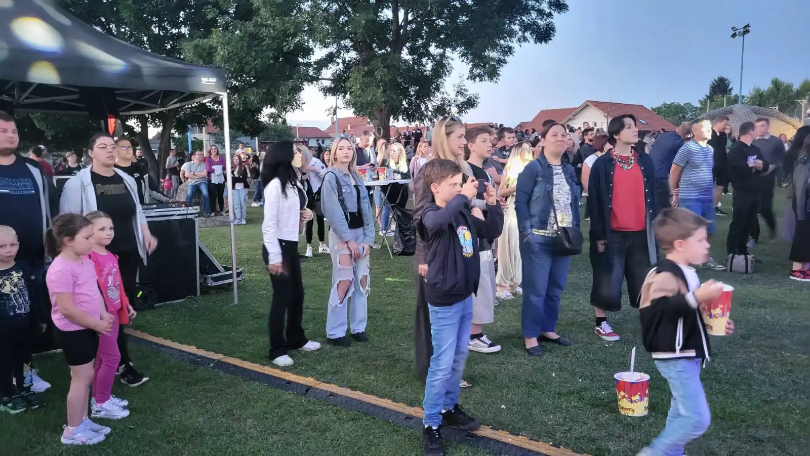 Crvena jabuka u Prelogu – vatromet (5) Crvena jabuka u Prelogu – vatromet (5)