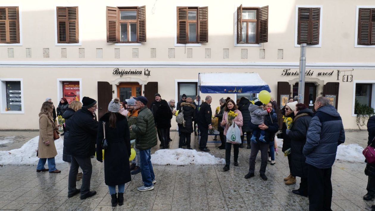 DAN MIMOZA Na Trgu Republike u tijeku tradicionalna akcija podizanja svijesti o raku vrata maternice (17)