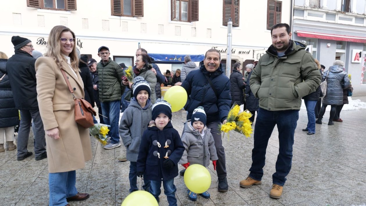 DAN MIMOZA Na Trgu Republike u tijeku tradicionalna akcija podizanja svijesti o raku vrata maternice (26)