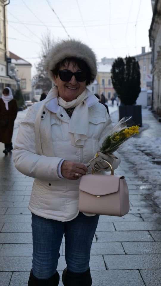 DAN MIMOZA Na Trgu Republike u tijeku tradicionalna akcija podizanja svijesti o raku vrata maternice (28)