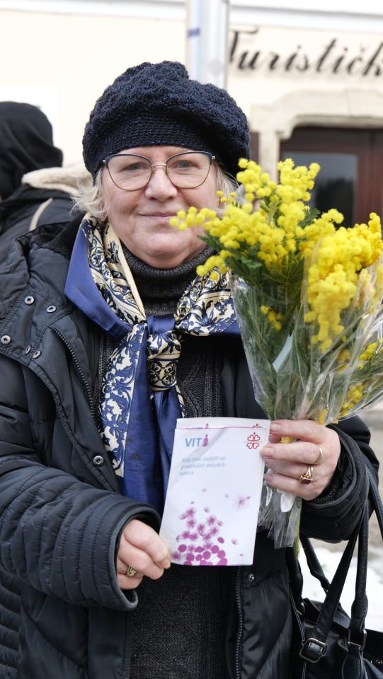 DAN MIMOZA Na Trgu Republike u tijeku tradicionalna akcija podizanja svijesti o raku vrata maternice (6)
