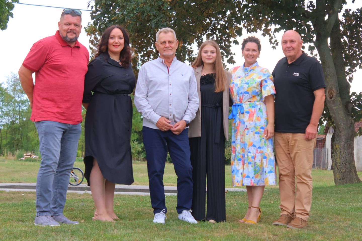 DAN MJESTA Savska Ves slavila uz budnicu, mimohod i nogomet (10)