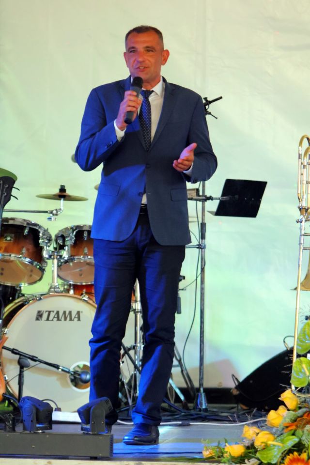 DAN MJESTA Savska Ves slavila uz budnicu, mimohod i nogomet (13)