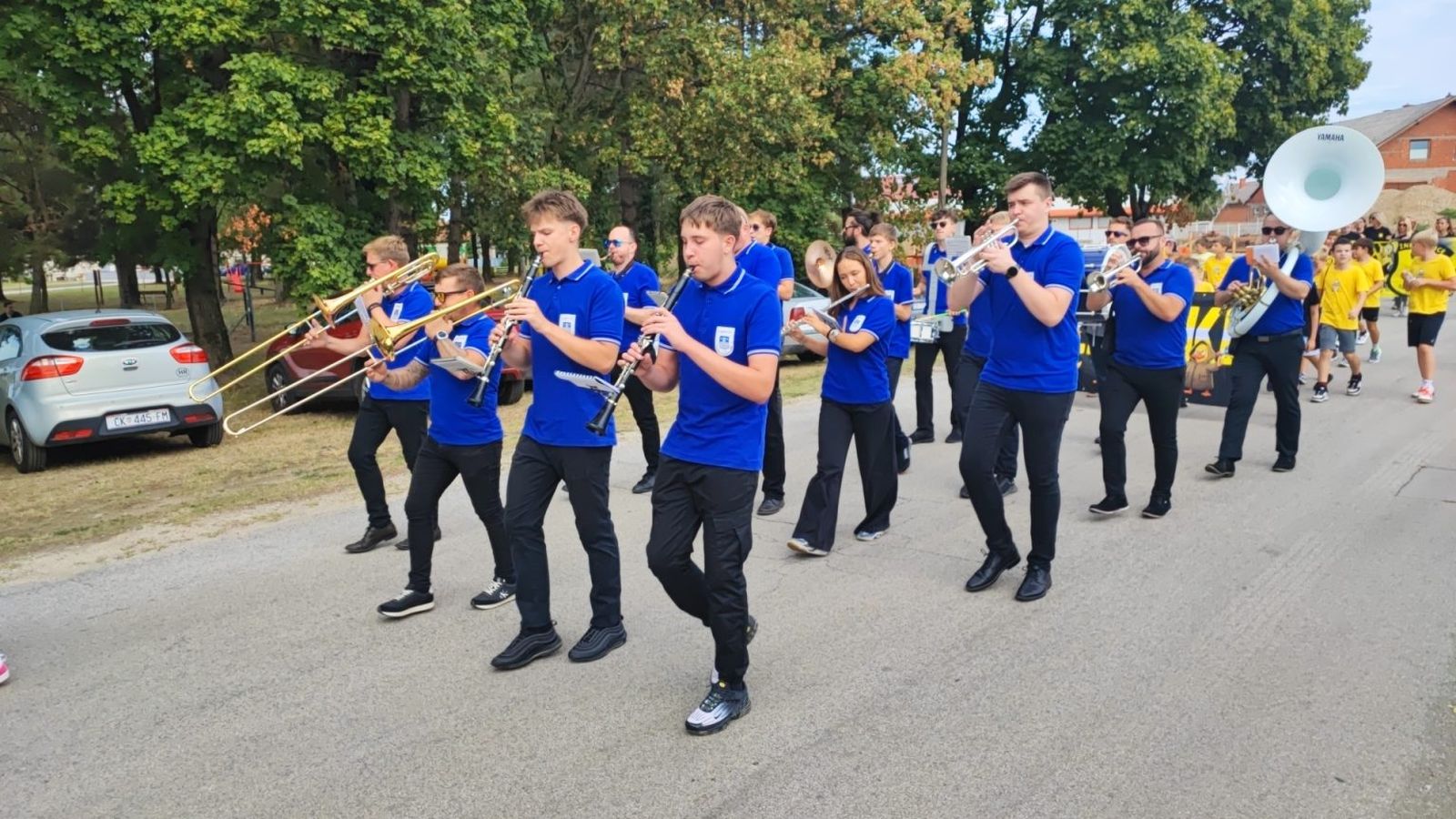 DAN MJESTA Savska Ves slavila uz budnicu, mimohod i nogomet (2)