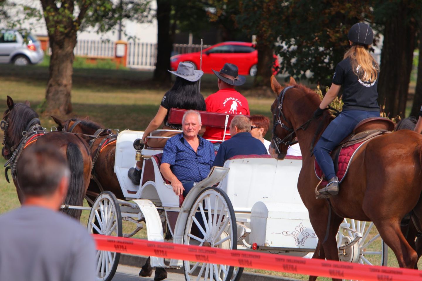 DAN MJESTA Savska Ves slavila uz budnicu, mimohod i nogomet (24)