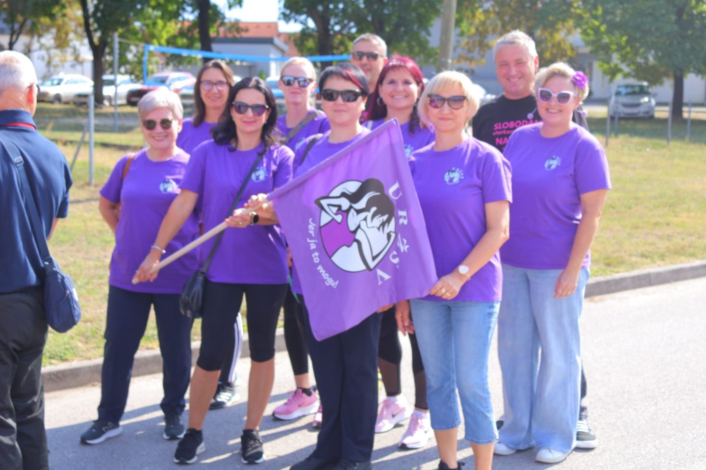 DAN MJESTA Savska Ves slavila uz budnicu, mimohod i nogomet (34)