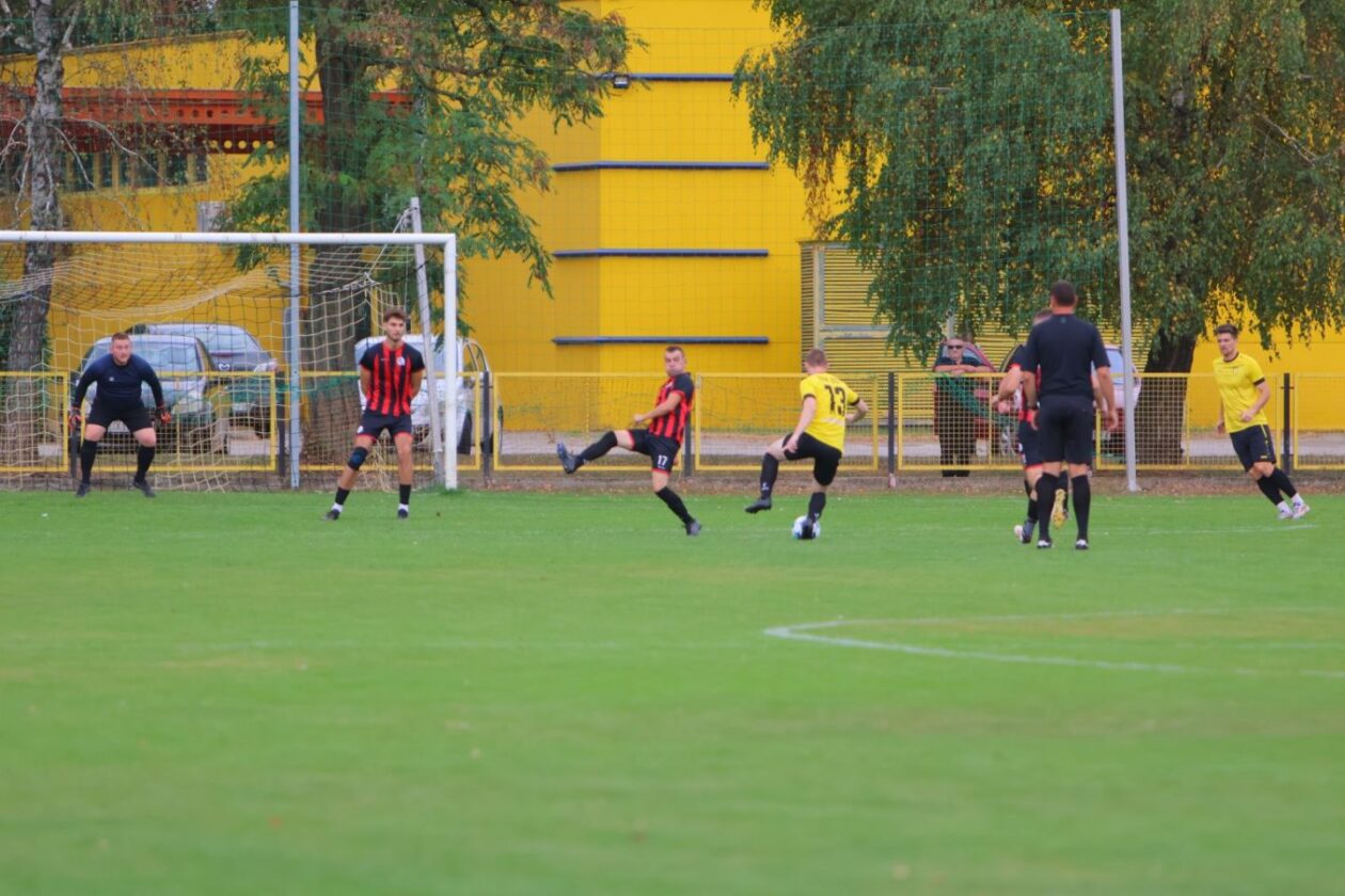 DAN MJESTA Savska Ves slavila uz budnicu, mimohod i nogomet (4) DAN MJESTA Savska Ves slavila uz budnicu, mimohod i nogomet (4)