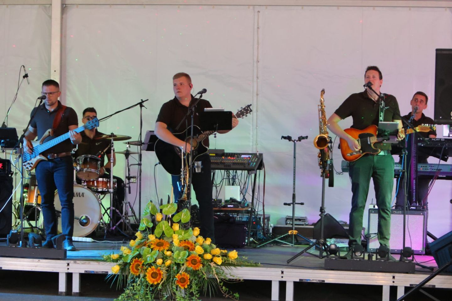 DAN MJESTA Savska Ves slavila uz budnicu, mimohod i nogomet (8)