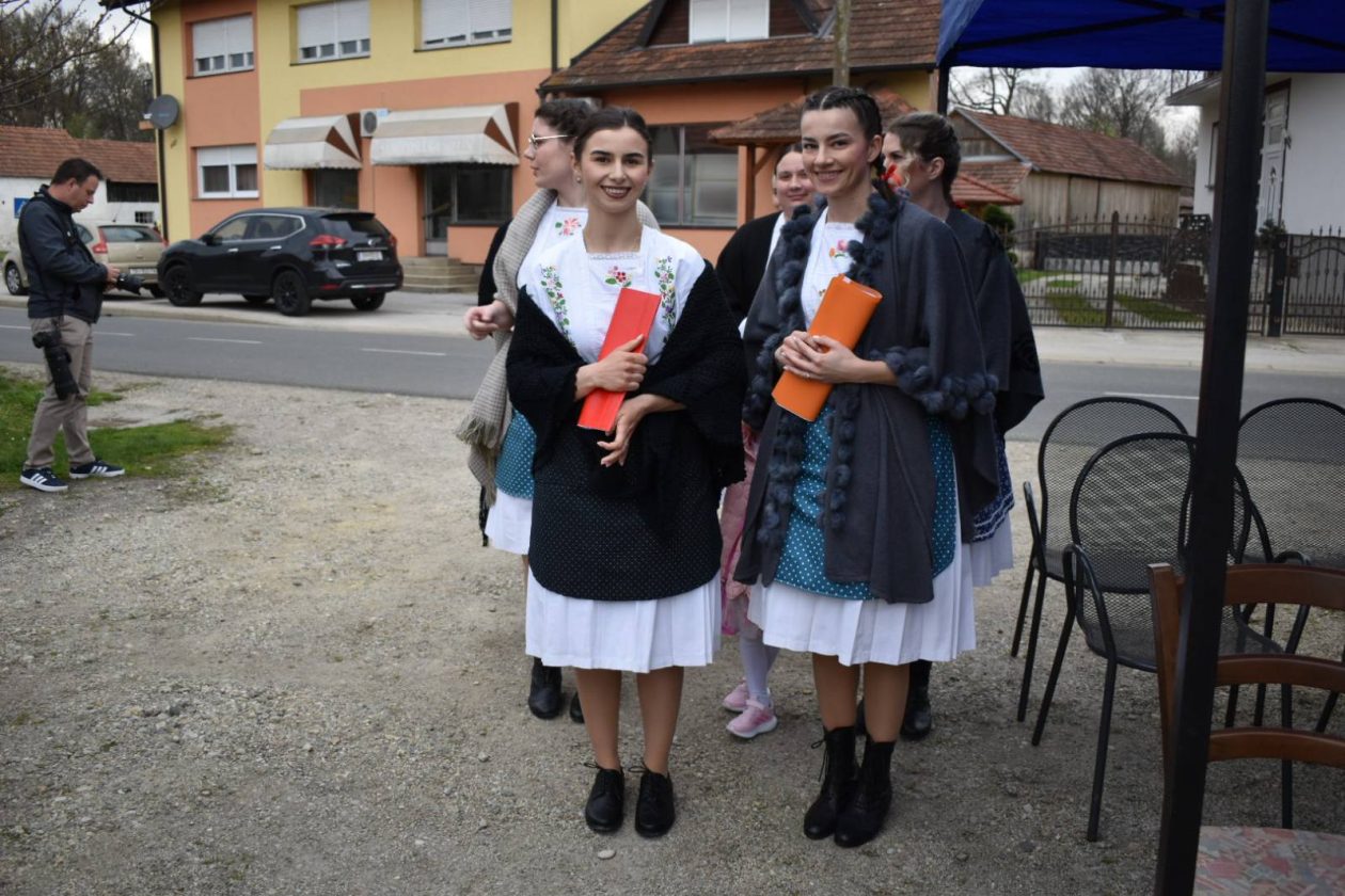 DAN PALINOVCA (6) DAN PALINOVCA (6)