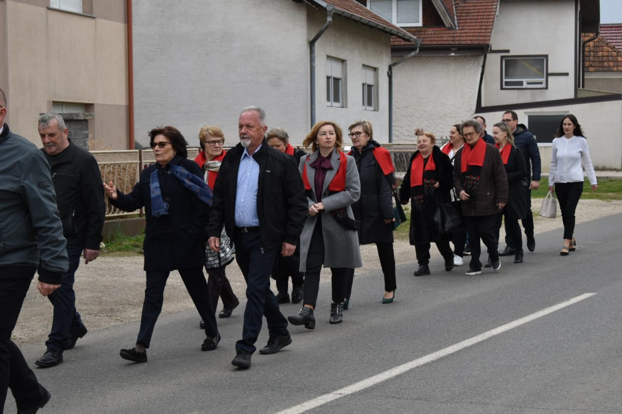 DAN PALINOVCA MIMOHOD (14) DAN PALINOVCA MIMOHOD (14)