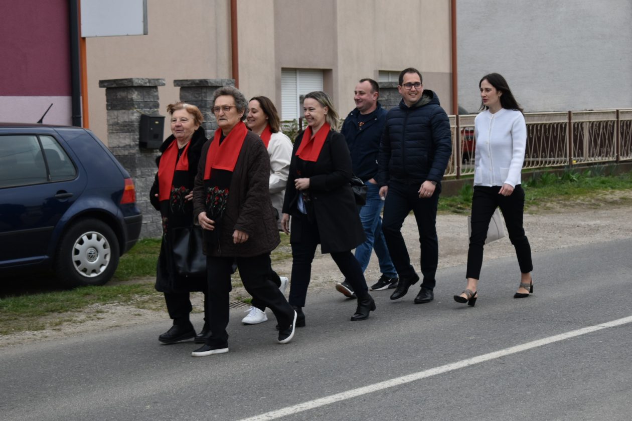 DAN PALINOVCA MIMOHOD (16) DAN PALINOVCA MIMOHOD (16)